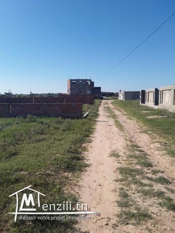 أرض على البحر في دار علوش بسوم هايل