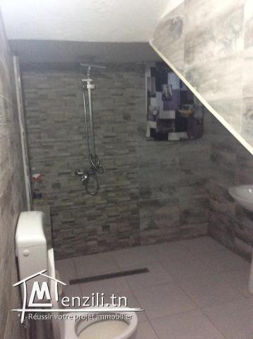 Studio à louer à el Mourouj 3