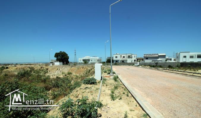 Beau terrain à la Soukra