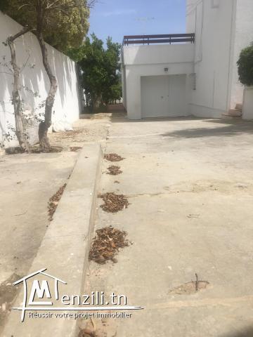 À vendre une belle villa à Rass Tabia cité Rommana