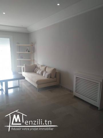 A vendre un appartement S+3 aux jardins de Carthage