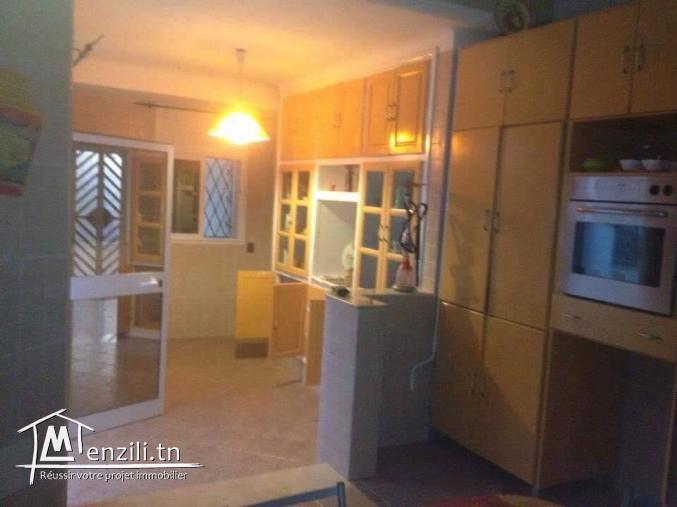 R+2 à vendre à Gammarth