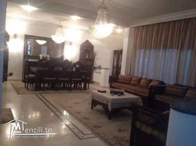 R+2 à vendre à Gammarth