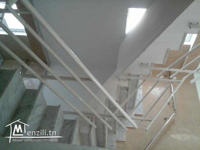 A Vendre Grande Usine pour : Dépot, école, collège, Salle de Sport