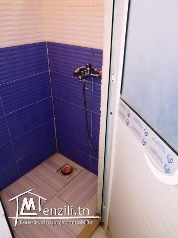 Vaste studio pieds dans l'eau dans la plus belle zone de Hammamet