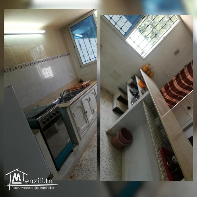 Vaste studio pieds dans l'eau dans la plus belle zone de Hammamet