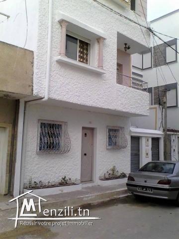 Petit studio a la Marsa