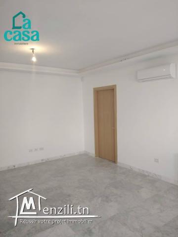 S 2 de 123 m² à Cité Wafa