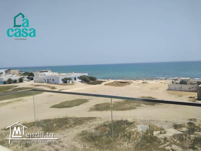 S 1 de 67 m² pied dans l’eau à Nabeul