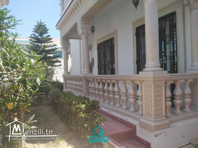 Villa en s 4 de 150 m² sur un terrain de 320 m² à Lido