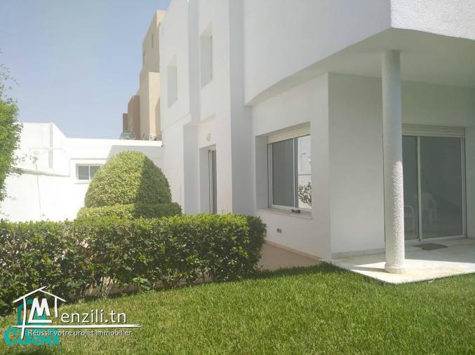 villa en s 3 de 400 m² à Sidi Mahrsi