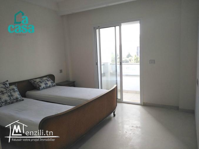 S 2 de 116 m² vide à Mrezga