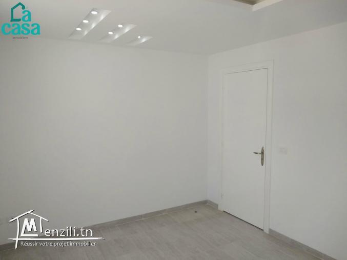 étage de villa en s 2 de 100 m² à Sidi Mahrsi