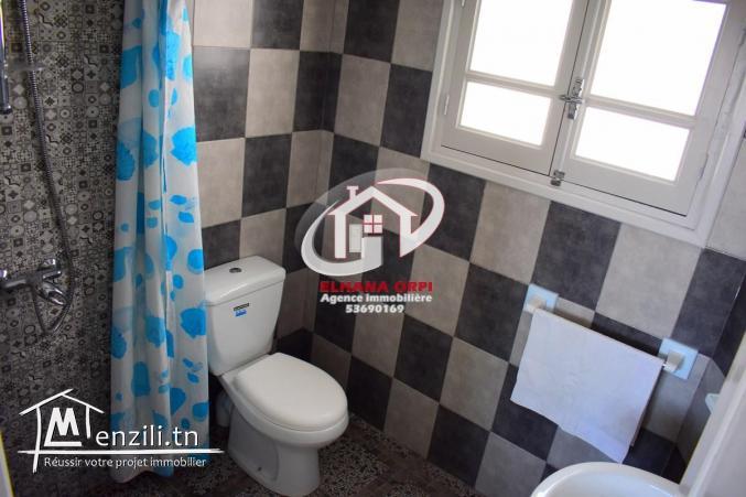 appartement s+2 pied dans l'eau corniche