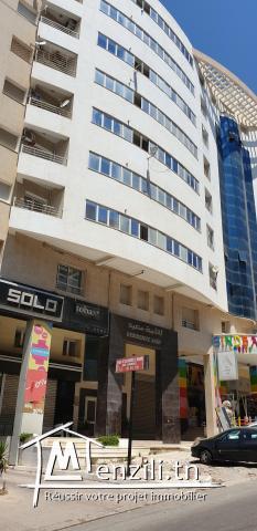 A vendre Bureau 181 m2 Ennasr 2