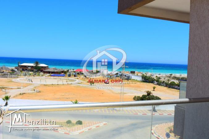 Appartement rejich pied dans l'eau avec vue sur mer