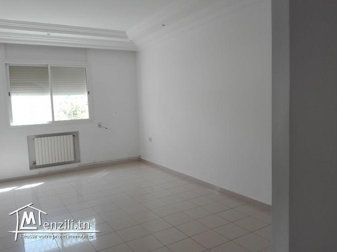 Un joli étage de villa haut standing à louer au Kram