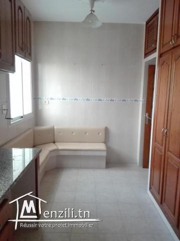 Un joli étage de villa haut standing à louer au Kram