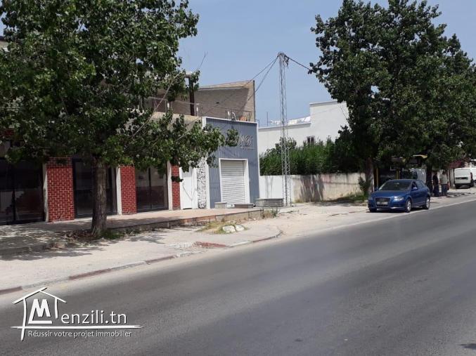 une bonne affaire pour les promoteurs un terrain de façade 28m dans la rue principe ezzahra