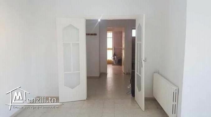 Particulier vend un appartement au coeur de manar 1