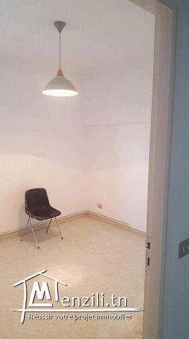 Particulier vend un appartement au coeur de manar 1