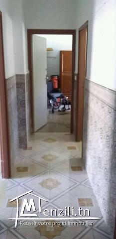 Particulier vend un appartement s+2 à ben arous