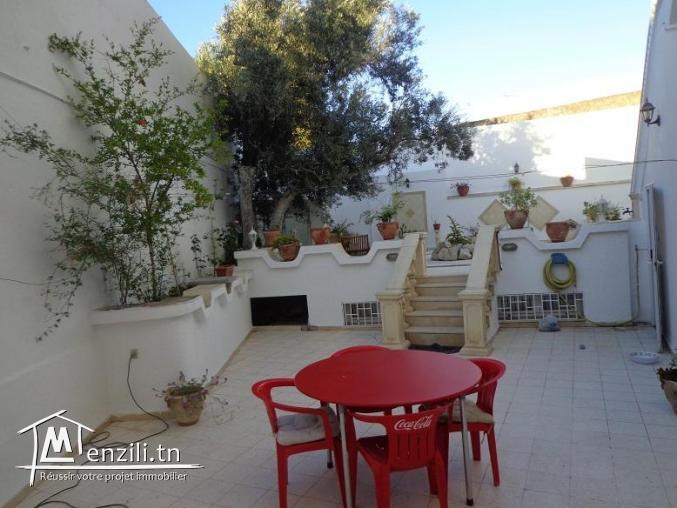 GRANDE VILLA 3 ETAGES AVEC GRAND GARAGE DE 180M2