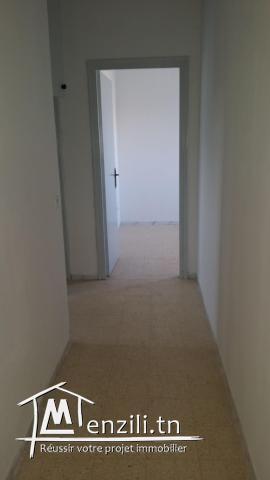 A VENDRE UN APPART ( accepte crédits bancaire.)