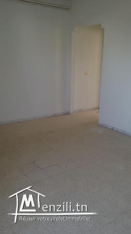 A VENDRE UN APPART ( accepte crédits bancaire.)