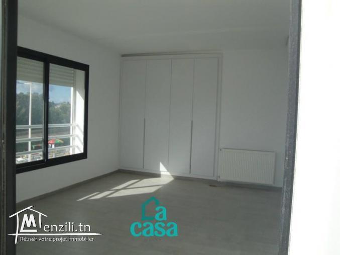 S+3 de 143 m² avec vue mer à néapolis