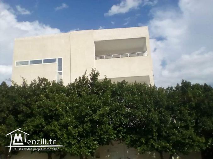 A LOUER ÉTAGE DE VILLA A PARTIR DU MOIS DE AOÛT