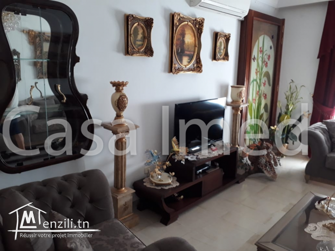 belle appartement S+3 à ras tabia