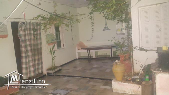 Maison 2 étages à beb khadhra