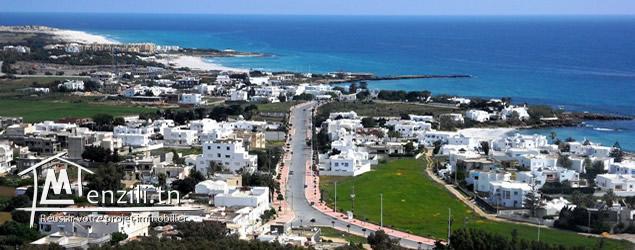 Terrain constructible avec 2 façades  à Kelibia ville