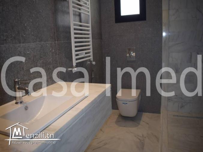 une superbe villa toute neuve sise à la Soukra (Chotrana I)