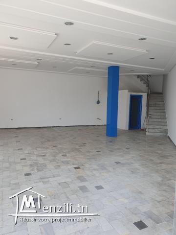 A louer un super  local commercial à Akouda