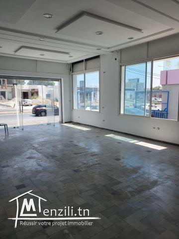 A louer un super  local commercial à Akouda