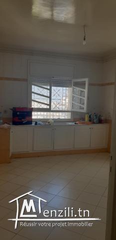 A vendre  Appartement - Ennasr 2