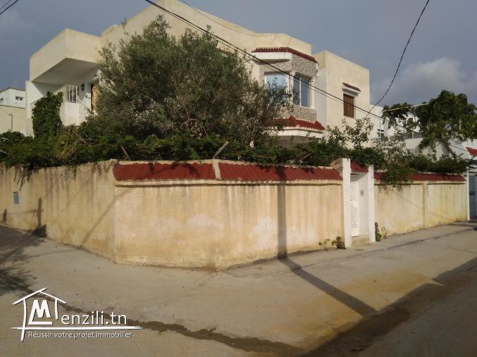 Villa à vendre Route de Raoued Jaafar 1