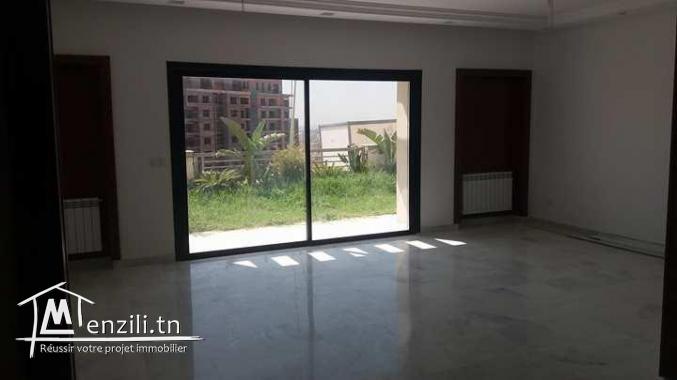 A vendre des (S+3) de très haut  Standing sur les hauteurs d'Ennasr 2