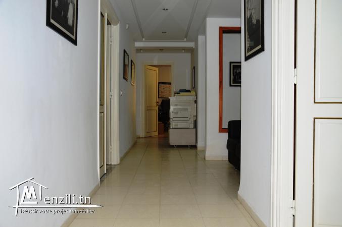 villa pour usage bureautique ou habitation