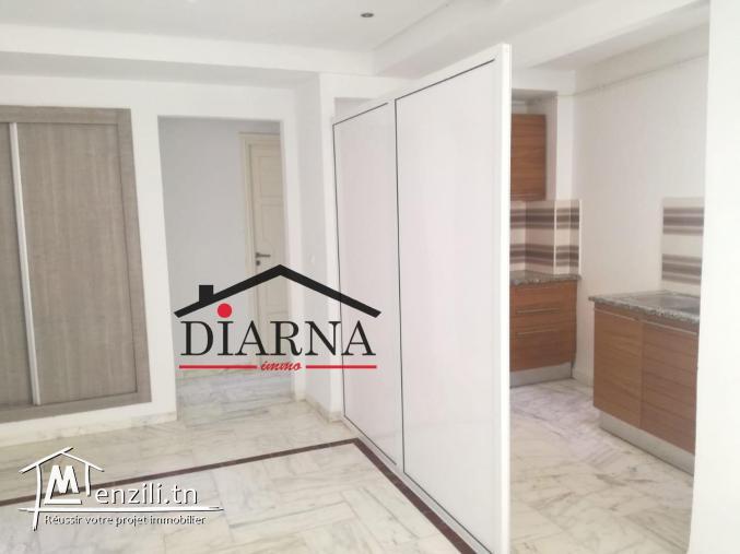 un appartement S+1 de 65 m²