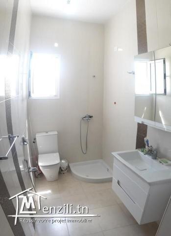 Grande villa coté de lycée mongi slim