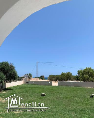 أرض على البحر في قليبية كركوان tél 26122779