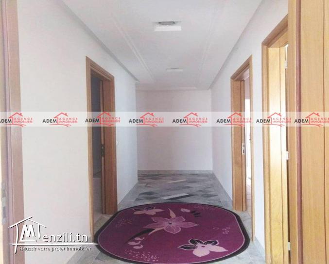 Joli appartement avec place parking sous sol