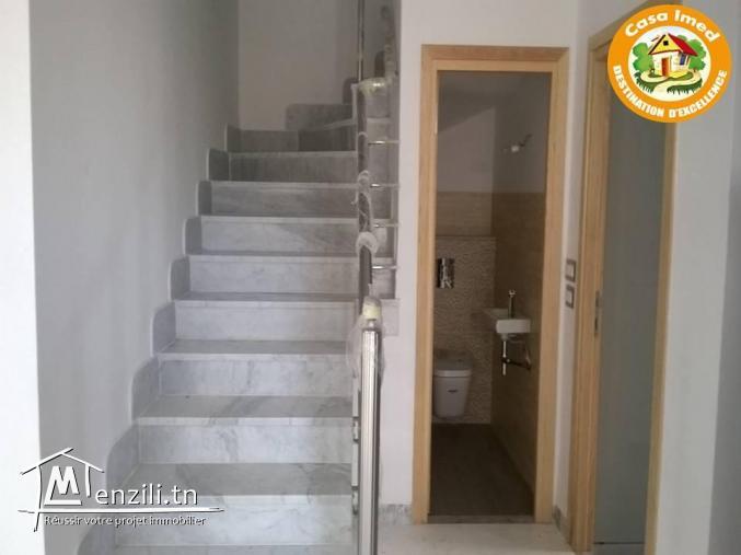 Villa très Haut standing neuf à vendre à la marsa