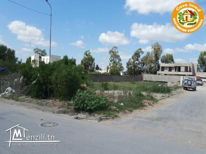 terrain à vendre à la soukra tél 26122779