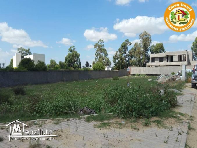 terrain à vendre à la soukra tél 26122779