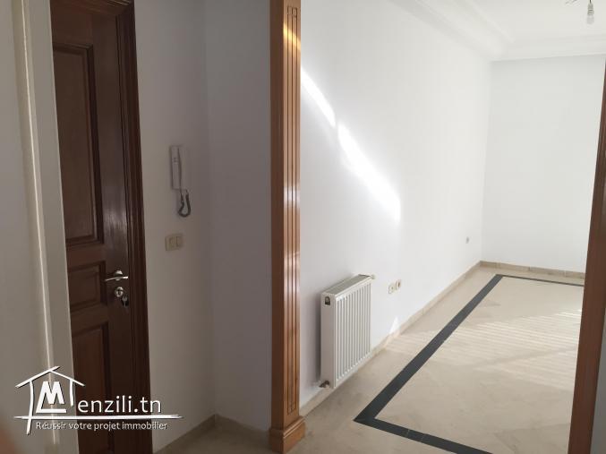 Appartement s2 résidence elbousten la soukra