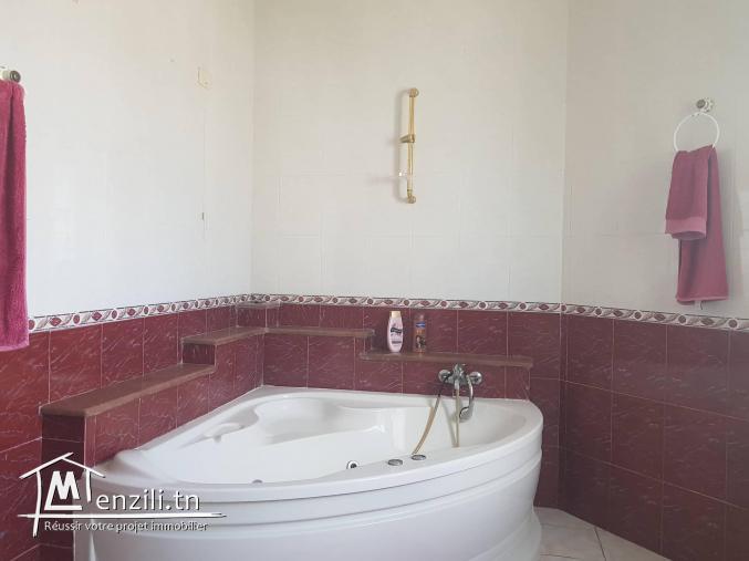 villa a vendre  a route el Ain klm7 sfax 